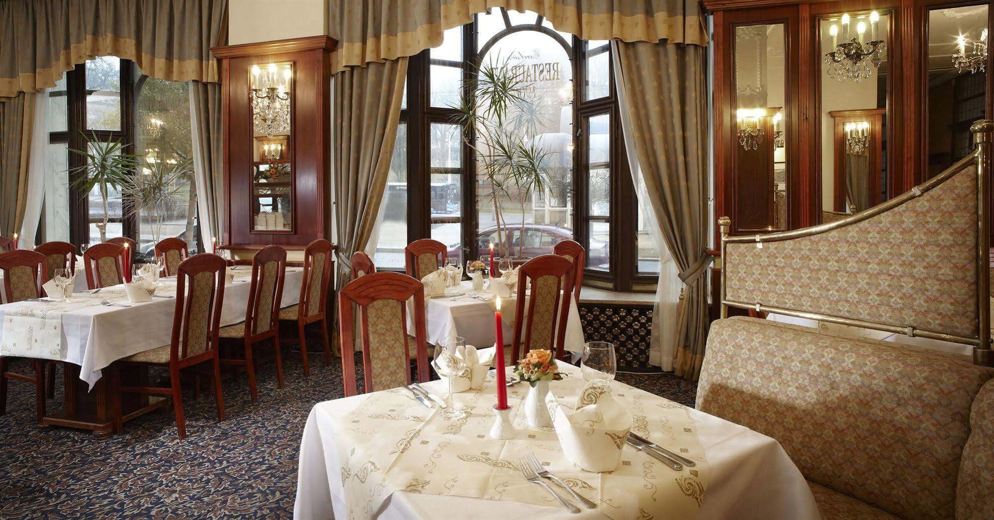 Hotel Excelsior Mariánské Lázně Exteriör bild